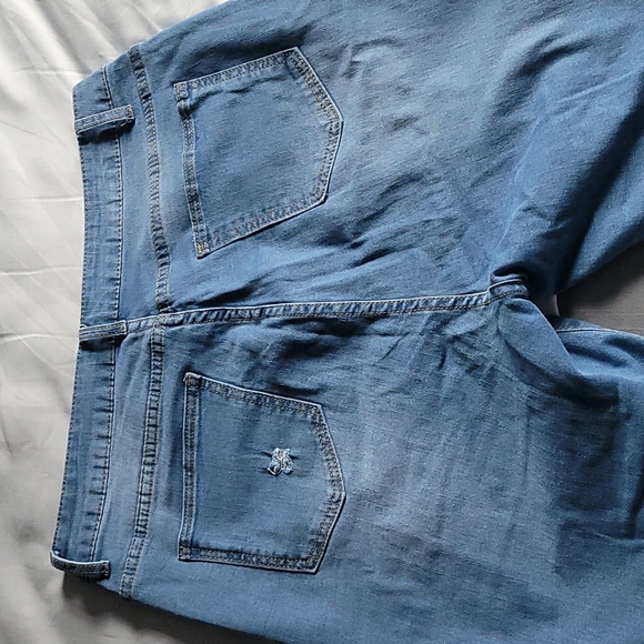 Boutique Distressed Skinny Ankle Jeans - Picture 6 of 9